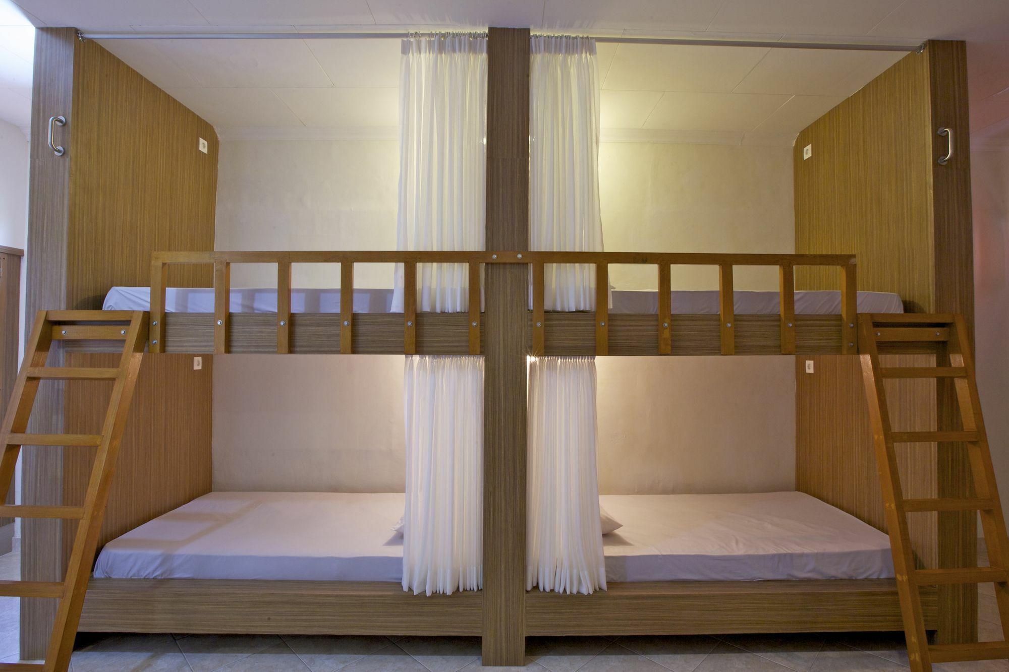 Kuta Dormitory At Simpang Inn Екстериор снимка