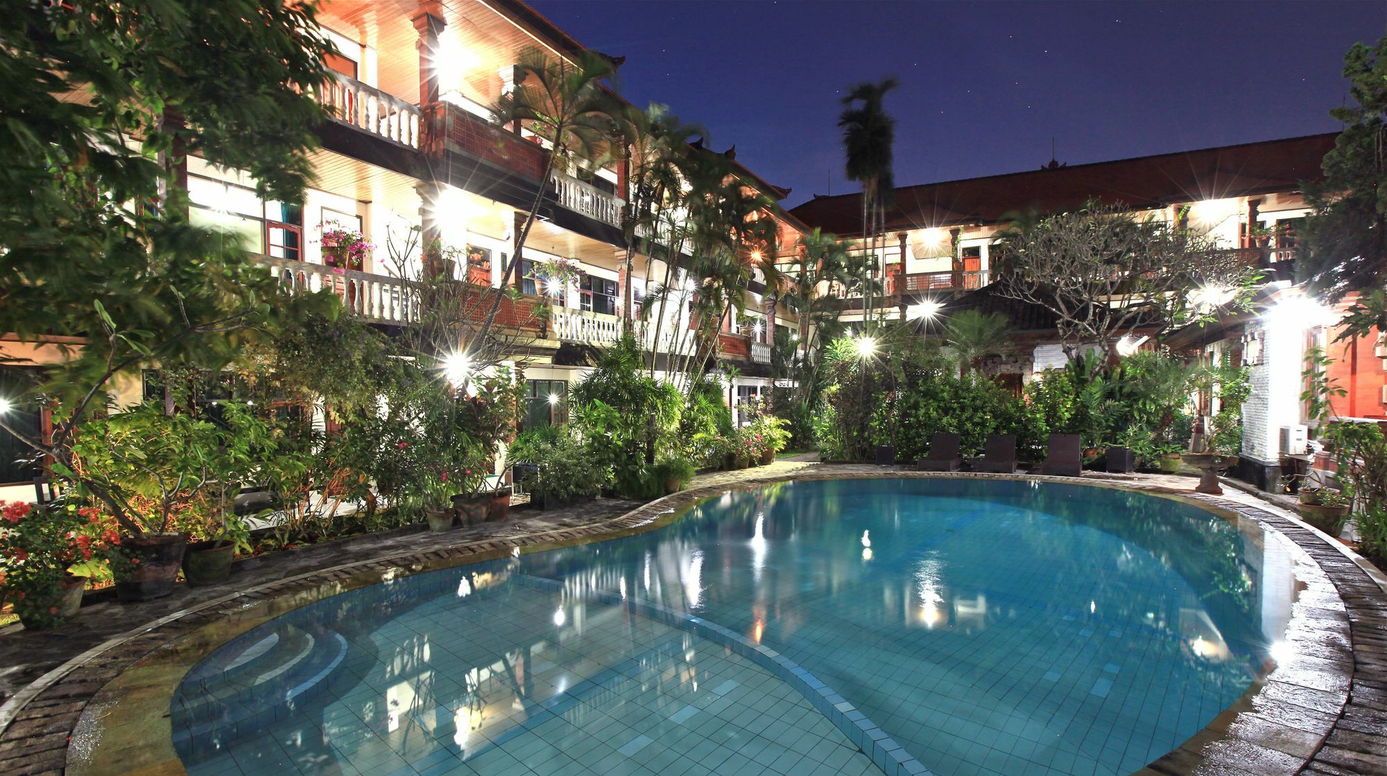 Kuta Dormitory At Simpang Inn Екстериор снимка