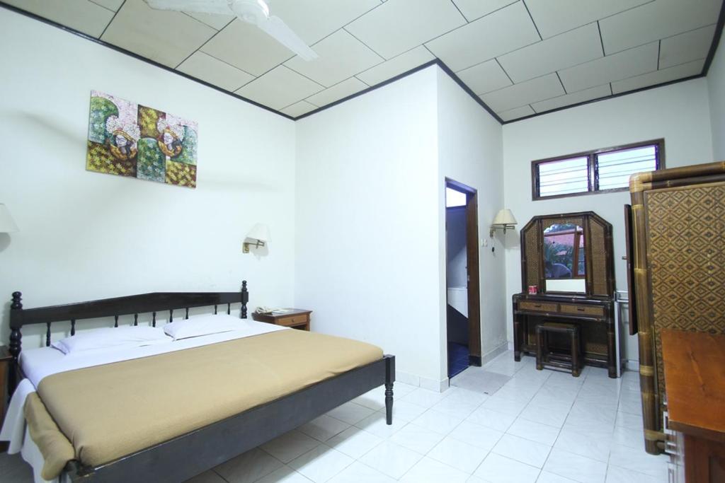 Kuta Dormitory At Simpang Inn Екстериор снимка