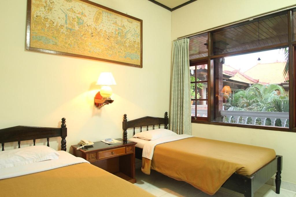 Kuta Dormitory At Simpang Inn Екстериор снимка